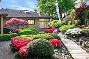 1702 99th Ave NE, Bellevue, WA 98004 - Photo 1