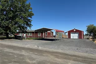 8654 Broad St NE, Moses Lake, WA 98837 - Photo 1