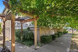 10549 Stone Ave N, Seattle, WA 98133 - Photo 1