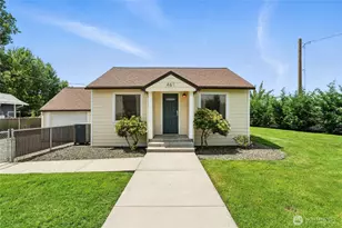 461 NE Lambert Ave, College Place, WA 99324 - Photo 1