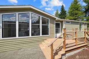1427 100th St SW, Everett, WA 98204 - Photo 1