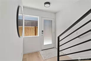 4519 C Bagley Ave N, Seattle, WA 98103 - Photo 4