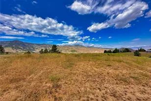 855 Renn Ln, Wenatchee, WA 98801 - Photo 1