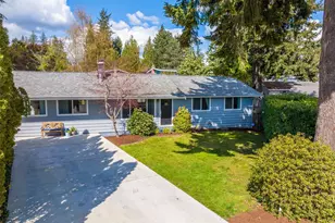 8242 NE 143rd Pl, Kirkland, WA 98034 - Photo 1