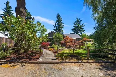 11432 11th Avenue SW, Seattle, WA 98146 - Photo 1