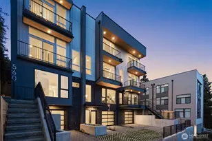 560 Lee St, Seattle, WA 98109 - Photo 1