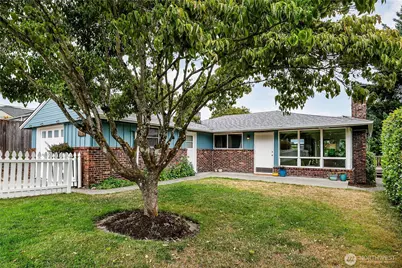 8008 S Lakeridge Drive, Seattle, WA 98178 - Photo 1