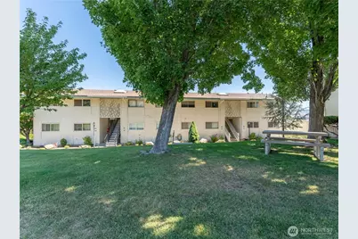 10 S Cove Avenue #21, Wenatchee, WA 98801 - Photo 1