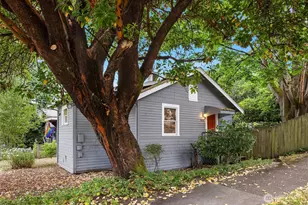 9559 College Way N, Seattle, WA 98103 - Photo 1