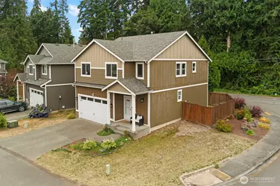6989 Rocklin Avenue NE, Bremerton, WA 98311 - Photo 1