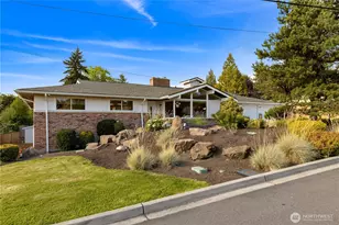 418 SW 175th Pl, Normandy Park, WA 98166 - Photo 1