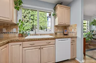 13804 SE 255th Pl, Kent, WA 98042 - Photo 1