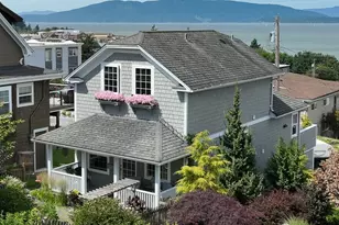 618 12th St, Bellingham, WA 98225 - Photo 1