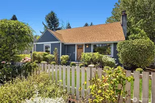 3033 48th Ave SW, Seattle, WA 98116 - Photo 1