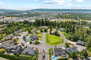 2 Center Ct, Longview, WA 98632 - Photo 1