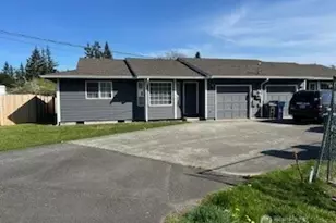 8429 44th Dr NE, Marysville, WA 98270 - Photo 1