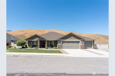 2038 Maiden Lane, Wenatchee, WA 98801 - Photo 1