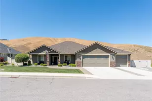 2038 Maiden Ln, Wenatchee, WA 98801 - Photo 1