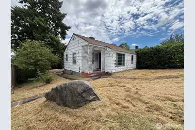 13504 35th Avenue S, Tukwila, WA 98168 - Photo 1