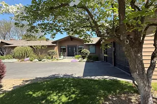 811 Country Club Dr, Walla Walla, WA 99362 - Photo 1