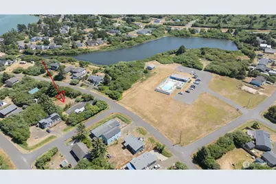 286 Seashore Street SW, Ocean Shores, WA 98569 - Photo 1