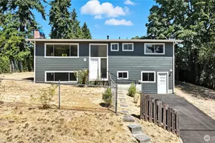 2927 203rd St SW, Lynnwood, WA 98036 - Photo 1