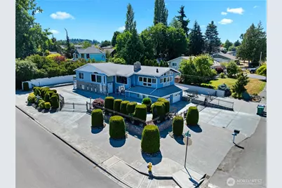 3306 M Avenue, Anacortes, WA 98221 - Photo 1