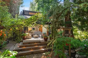 12518 NE 65th St, Kirkland, WA 98033 - Photo 1