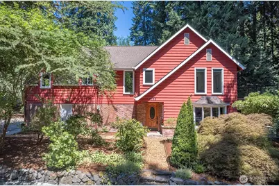 3752 NE 188th St, Lake Forest Park, WA 98155 - Photo 1