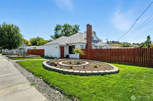 138 De Haven St, Milton-Freewater, OR 97862 - Photo 1