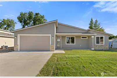 621 S Dorsing Street, Moses Lake, WA 98837 - Photo 1
