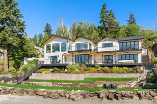 3240 Point White Dr, Bainbridge Island, WA 98110 - Photo 1