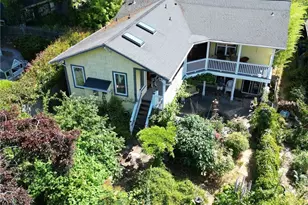 6511 51st Ave S, Seattle, WA 98118 - Photo 1