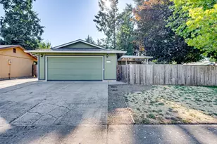 1208 SE Briarwood Dr, Vancouver, WA 98683 - Photo 1