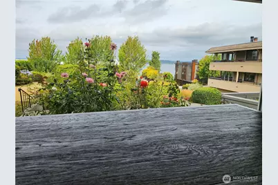 935 1st Street S #4, Kirkland, WA 98033 - Photo 1