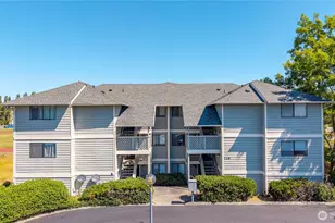 726 E Whidbey Ave, Oak Harbor, WA 98277 - Photo 1