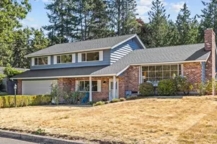 10030 44th Ave NE, Seattle, WA 98125 - Photo 1