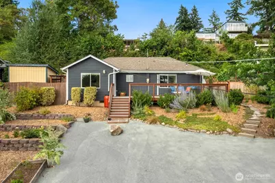 11050 24th Place SW, Seattle, WA 98146 - Photo 1