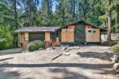 8501 121st Street E, Puyallup, WA 98373 - Photo 1