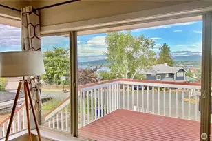 11009 Woodward Ave S, Seattle, WA 98178 - Photo 1