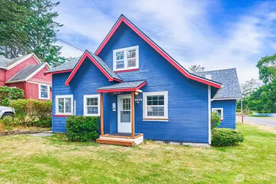 1015 40th Place, Seaview, WA 98644 - Photo 1