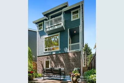 1414 25th Avenue #B, Seattle, WA 98122 - Photo 1