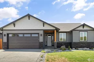 917 NW Shire St, Oak Harbor, WA 98277 - Photo 1