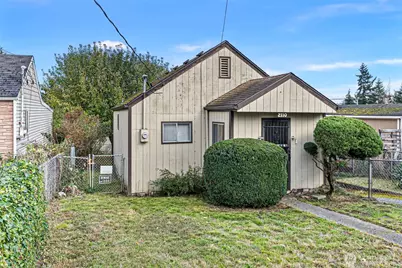 2110 Trenton Avenue, Bremerton, WA 98310 - Photo 1