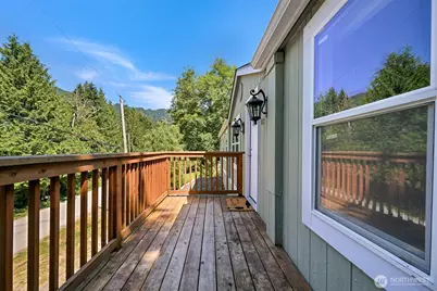 502 Hilltop Drive, Sedro Woolley, WA 98284 - Photo 1