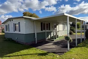 859 SE Mockingbird Dr, College Place, WA 99324 - Photo 1