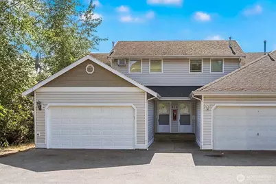 1100 Eagle Ridge Drive S #D, Renton, WA 98055 - Photo 1