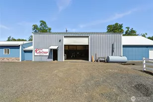104 W 3rd St, Prescott, WA 99348 - Photo 1