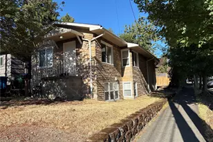 5100 26th Ave NE, Seattle, WA 98105 - Photo 1