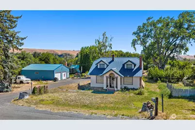 9580 N Thorp Hwy, Thorp, WA 98946 - Photo 1